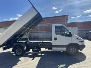 Iveco basculabil 3 parti 35c15 cu clima motor 3000 recent adus italia — miniatura 4