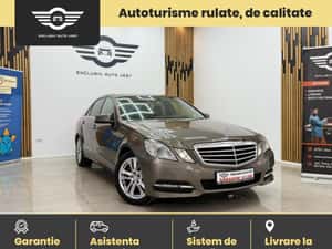 Mercedes-Benz E 200 2011 181.000 km Automata — miniatura 1