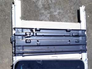 Trapa sticla rama motoras Mitsubishi Outlander 3 — miniatura 2
