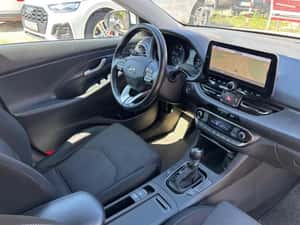 HYUNDAI i30 1.6 CRDi — miniatura 4