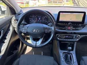 HYUNDAI i30 1.6 CRDi — miniatura 6