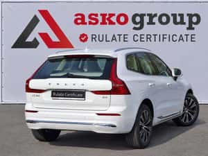 Volvo XC60 B4 MHEV Inscription | 2022 | 197 CP | Automată | 115.948 km — miniatura 4