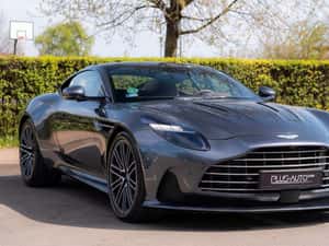 Aston Martin DB12 de vânzare