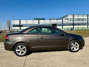 VW EOS - Cabrio - Inmatriculat - Piele - Climatronic - Garantie 12 Luni - Posibilitate RATE — miniatura 8