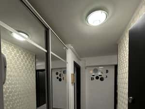 Apartament cu 2 camere, balcon, Rahova — miniatura 5