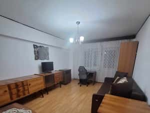 Apartament 3 Camere, Etaj 2/4(Ultracentral), Strada Popa Sapca