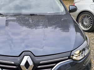 Renault Megane Zen Manuală 140 HP Benzină — miniatura 4