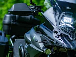 V-Strom 650 *Black Widow* — miniatura 8
