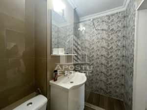Apartament cu 2 camere, decomandat, renovat, zona Dambovita — miniatura 3