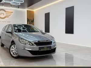 ** Peugeot 308 **