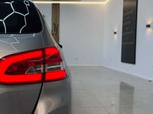 ** Peugeot 308 ** — miniatura 7