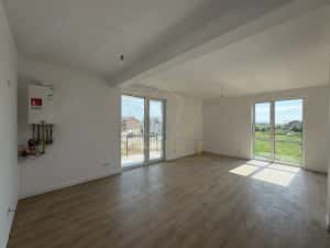Apartament cu 2 camere si curte 45mp | Mosnita Noua — miniatura 2