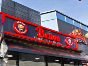 Reclame luminoase litere volumetrice casete si firme luminoase