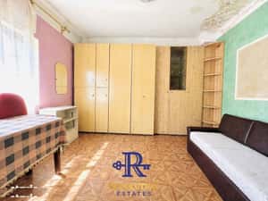 Exclusivitate! Ap. 1 cam. la curte comuna, teren in proprietate — miniatura 3