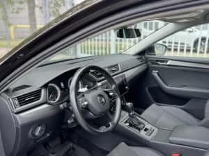 Skoda Superb 2021 DSG 200 CP KM REALI! — miniatura 6