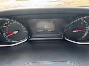 Peugeot 308 2.0 BlueHDi GT EAT6 – hatchback sportiv — miniatura 5