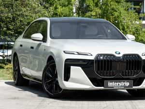 BMW 740 second-hand, 20.100 km, preț 108.219 EUR — miniatura 3