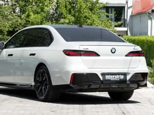 BMW 740 second-hand, 20.100 km, preț 108.219 EUR — miniatura 4