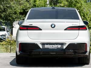 BMW 740 second-hand, 20.100 km, preț 108.219 EUR — miniatura 5