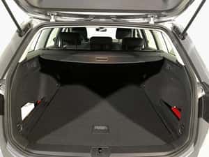 Volkswagen Passat Manuală 150 HP Diesel — miniatura 4