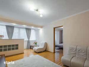 Proprietar, Universitate, Galeriile Orizont, Nicolae Balcescu — miniatura 5