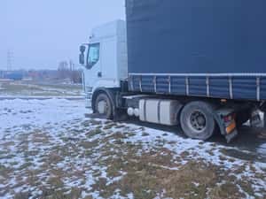 Cap tractor standard  Sau semiremorca funcționa optional si kit de basculare. Sau motor cutie volvo de dezmembrari pe stoc — miniatura 9