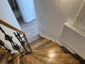 Atelier tamplarie reparatii usi,glasswand,scari interioare,mobilier lemn masiv — miniatura 2