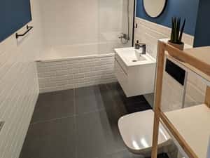 Prs. fizica închiriez apartament 2 camere Str. Malinului — miniatura 4