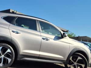 Hyundai Tucson Premium Luxury Edition 4WD 2016 — miniatura 3