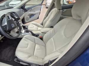 Volvo V40 2016 T2 120 cai manual benzina — miniatura 7