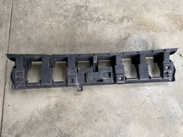 Suport bara spate central/armatura bara absorbant soc Volvo C30 Facelift 2008-2012 30657221 — fotografie 1 din 10
