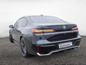 BMW 740 Diesel, 25.853 km, 299 cp, 2025 — miniatura 3