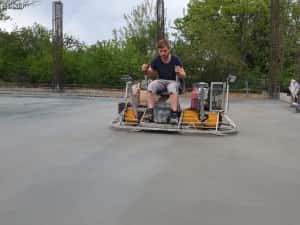 Beton Elicopterizat cu cuart, turnare ciment finisat cu Elicopter si quarț — miniatura 7