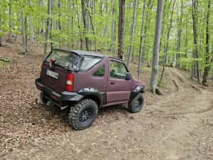 Suzuki Jimny 1.3 off road — miniatura 4