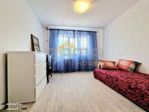 Apartament 3 camere, decomandat, zona Podgoria — miniatura 3