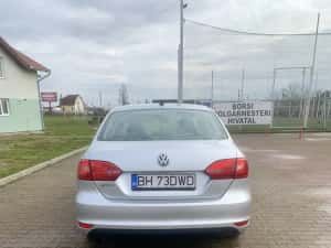 Volkswagen Jetta — miniatura 4