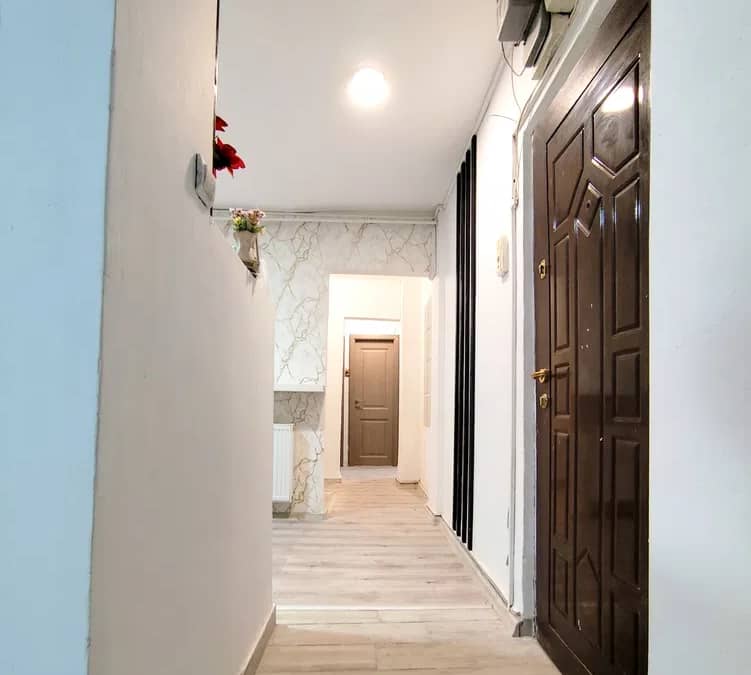 Apartament 3 camere zona Cet / Anda decomandat — fotografie 1 din 10