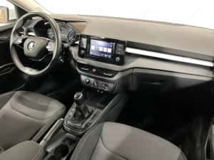Vand Skoda Fabia 2023 Benzina 999 cmc — miniatura 8