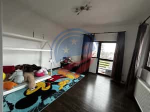 Casă spațioasă P+1+M pe teren de 902 mp – ideală pentru familie — miniatura 6