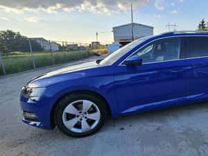 SKODA SUPERB iV PLUG-IN HYBRID DSG - 2022 - 218 CP - FULL OPTIONS — miniatura 4