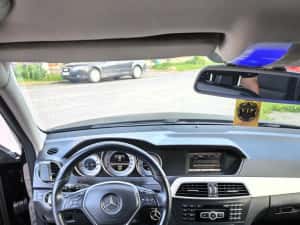 Mercedes-Benz  C 200 2013