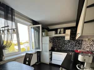 Ofer spre vanzare apartament de doua camere situat pe Bulevardul Bucurestii Noi — miniatura 7
