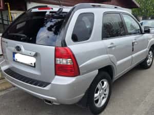 KIA Sportage 2.0 diesel, 4x4, 120000km reali, deosebita — miniatura 8