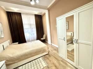 Apartament cu 2 camere de inchiriat in zona 1 Decembrie