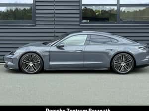 Porsche Taycan Berlină, 2025, 24.900 km, electric — miniatura 1