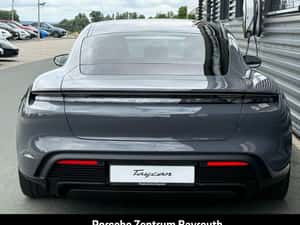 Porsche Taycan Berlină, 2025, 24.900 km, electric — miniatura 7