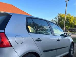 Vând golf V 1.4 FSI 2006