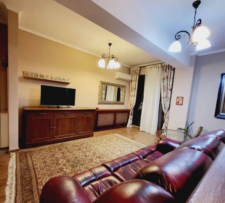 Apartament cu 2 camere de inchiriat-Turda — fotografie 1 din 6