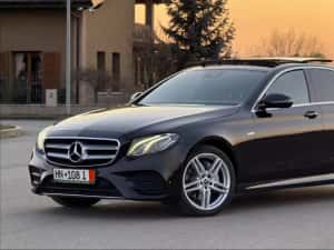 Mercedes Benz E220d E Class an 2018 AMG* Panoramic Burmester 2.0d 194 CP — miniatura 9