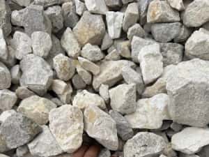 Piatra decorativa,calcar ,granit,nisip ,pietris,pamant,amestec beton, — miniatura 3
